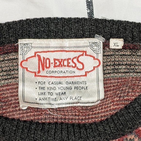 Vintage Knit Sweater - Picture 4 of 4